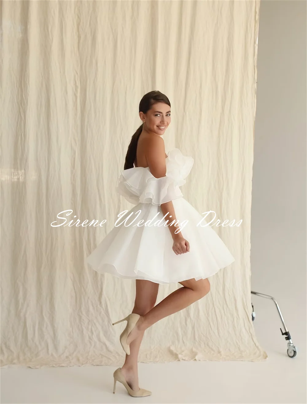 Sirene Mini Off The Shoulder A Line abito da sposa per donna corto semplice Backless abiti da sposa Lace Up Vestidos De Noiva