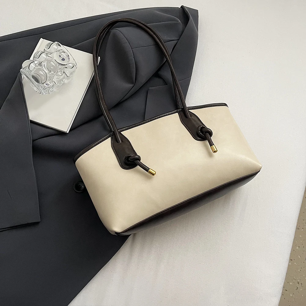 

Women Leather Shoulder Bag with Pendant Hobo Bag Stylish Tote Bag (Beige)