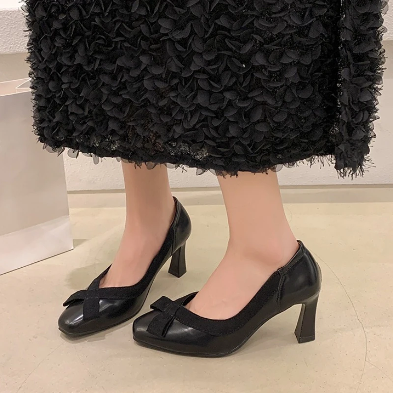 

Ретро-туфли на высоком каблуке с круглым носком, элегантные, с перекрестными ремешками, модные дизайнерские туфли для вечеринок, женские туфли-лодочки