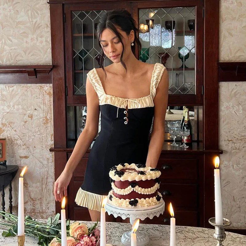 المرأة السباغيتي الأشرطة مطوي فستان قصير ، مثير الخامس الرقبة ، بلا أكمام ، ضئيلة ، ألف خط ، فساتين قصيرة ، حفلة منتصف الليل