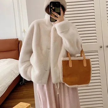 Image Spring Autumn Lady Short Leather Fur Fur Outwear 2024 Women Fashion Stand Collar Mink Fur Top Female Long Sleeves Fox Fur Jacket