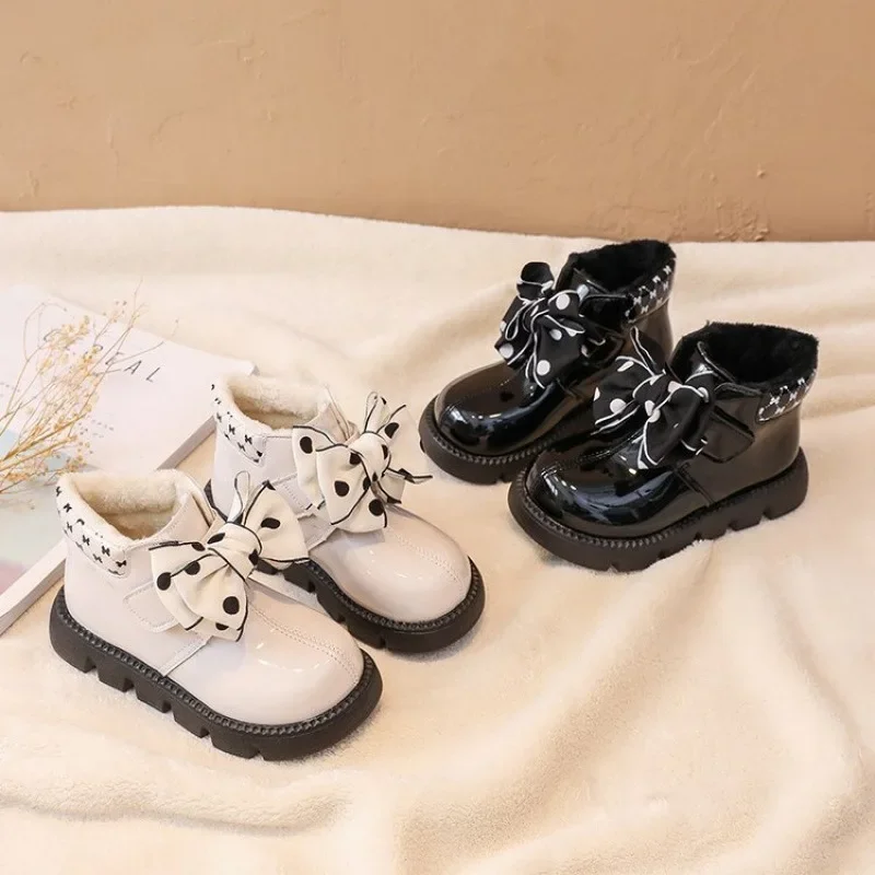 Zapatos Niña Kids Cotton Boots for Girls Patent Leather Bow Princess Shoes Plush Warm Short Boots Fashion Soft Sole Winter Boots