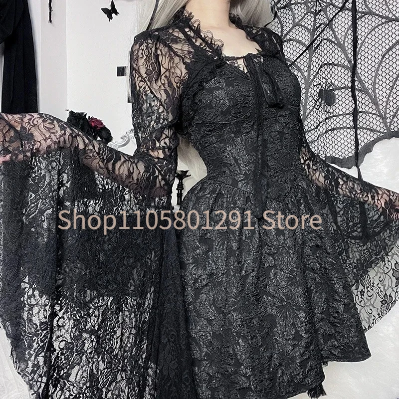 2026 Vintage Gothic Black Lace T-shirt Women Streetwear Flare Sleeve See Through Sexy Smock Top Elegant Aesthetic Cropped Tops