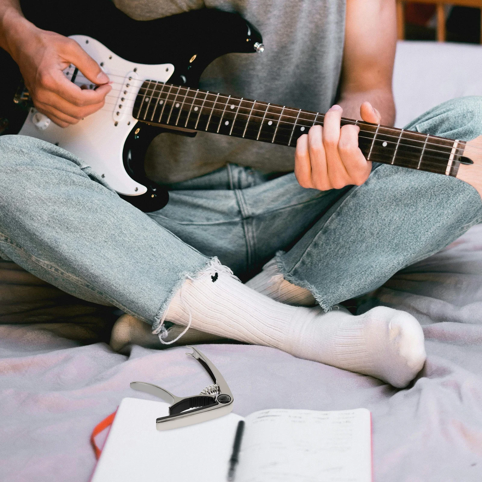 

Universal Metal Guitar For Acoustic Electric Guitars Adjustable Spring Tension Smooth Clamping Action Portable Professional Capo