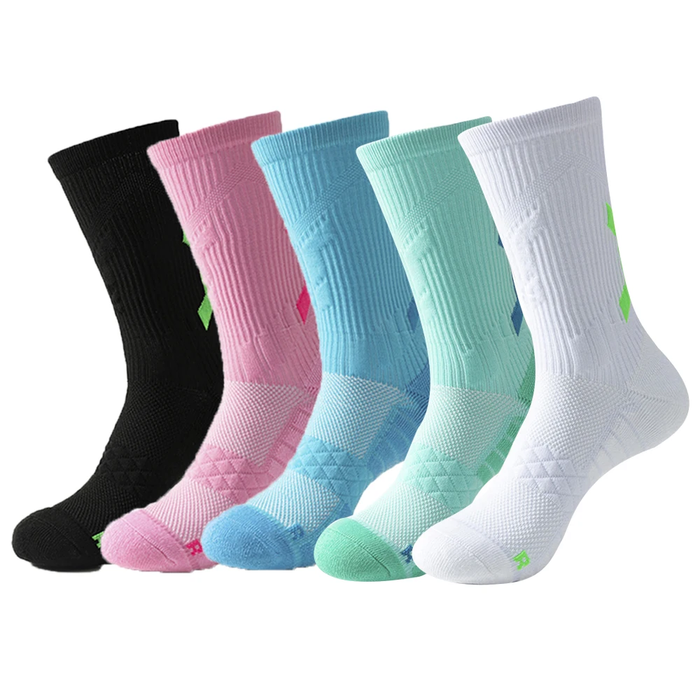 One Pair of  Pro Performance Sport Socks – Breathable, Cushioned, Anti-Slip for Running & Training