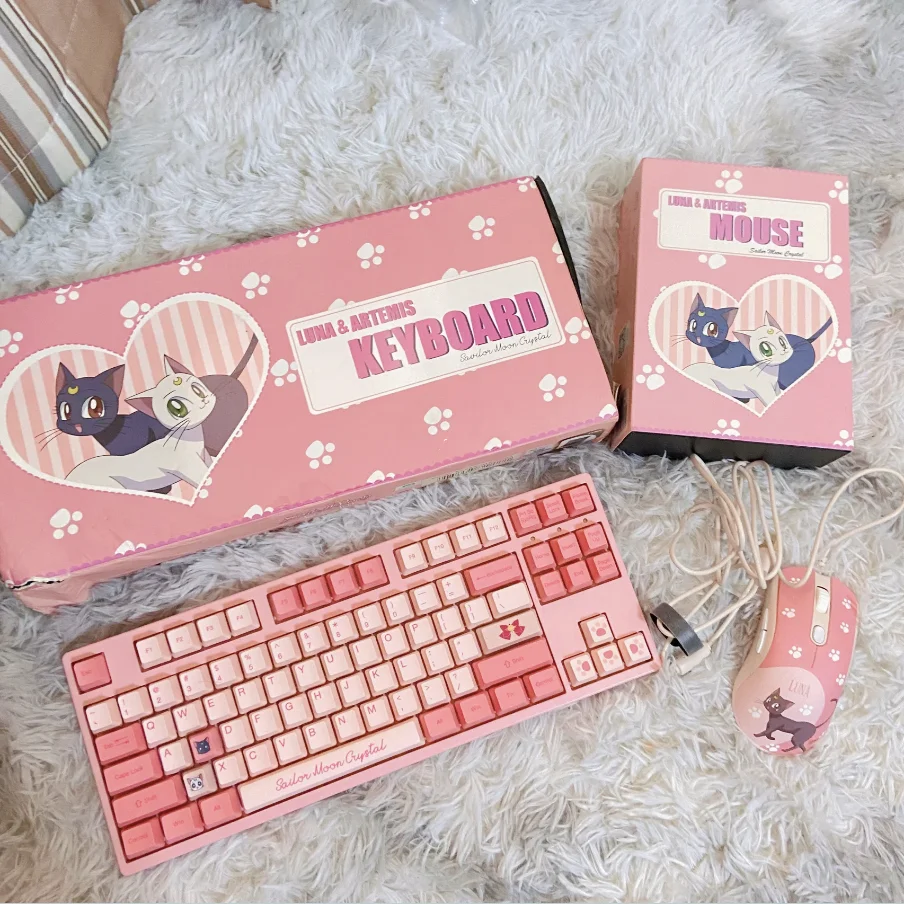 Sailor Moon Gaming Keyboard Mouse Set 87 tasti tastiera da gioco meccanica cablata rosa Luna Cat Mouse 25000dpi