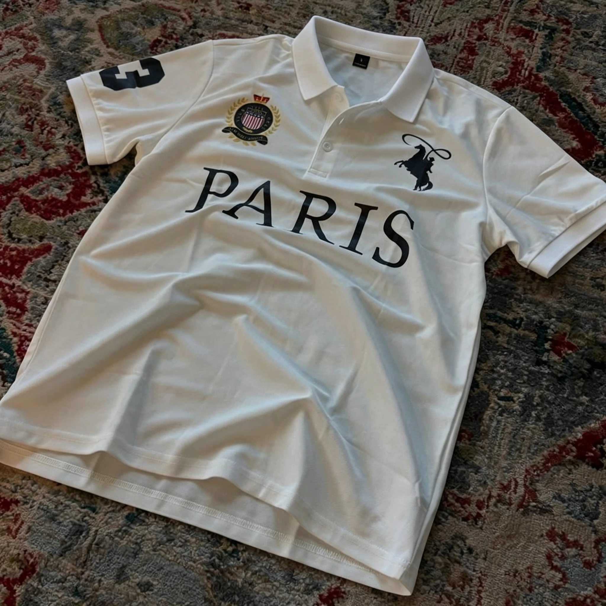 Paris Poloshirt Weiß Hip-Hop Y2K Poloshirt mit Aufdruck Rock Goth Oversized Shirt Punk Casual Tee Minimalistisch und Modisch – Detail 9