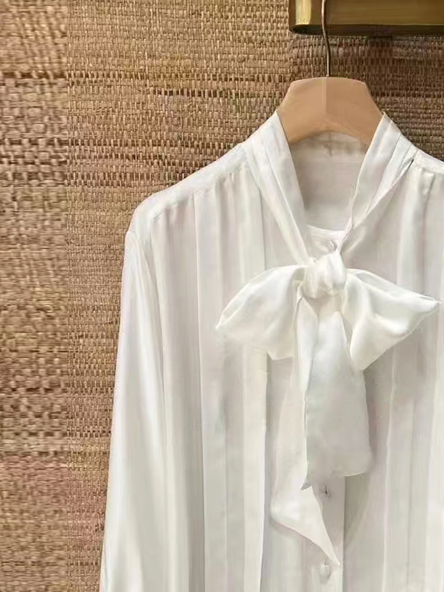 Ele Women's irt  Knot Tie Top Gentle Sle Long Sve Busin Casual Faion Chinese Brand AL6632