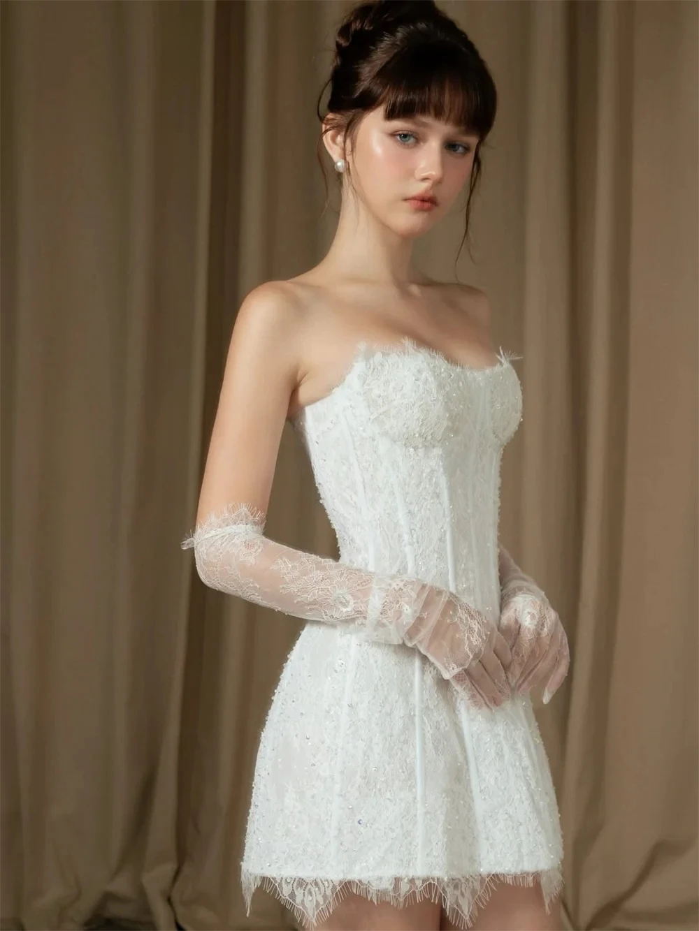Customized Soft Delicate Dreamy Heart Tube Neck Lace Short Dress Fitted Silhouette Bow Veil Nuptial Outfit for Bride Banquet