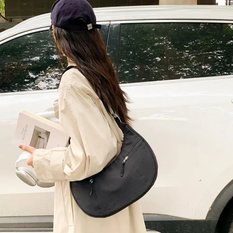 

Зима 2025 602, новая сумка Stray Bag, большая вместительная сумка для подмышек, простая универсальная сумка для путешествий