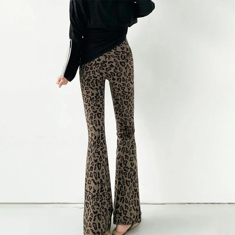 Pantaloni svasati con stampa leopardata attillati elastici casual a vita alta alla moda da donna