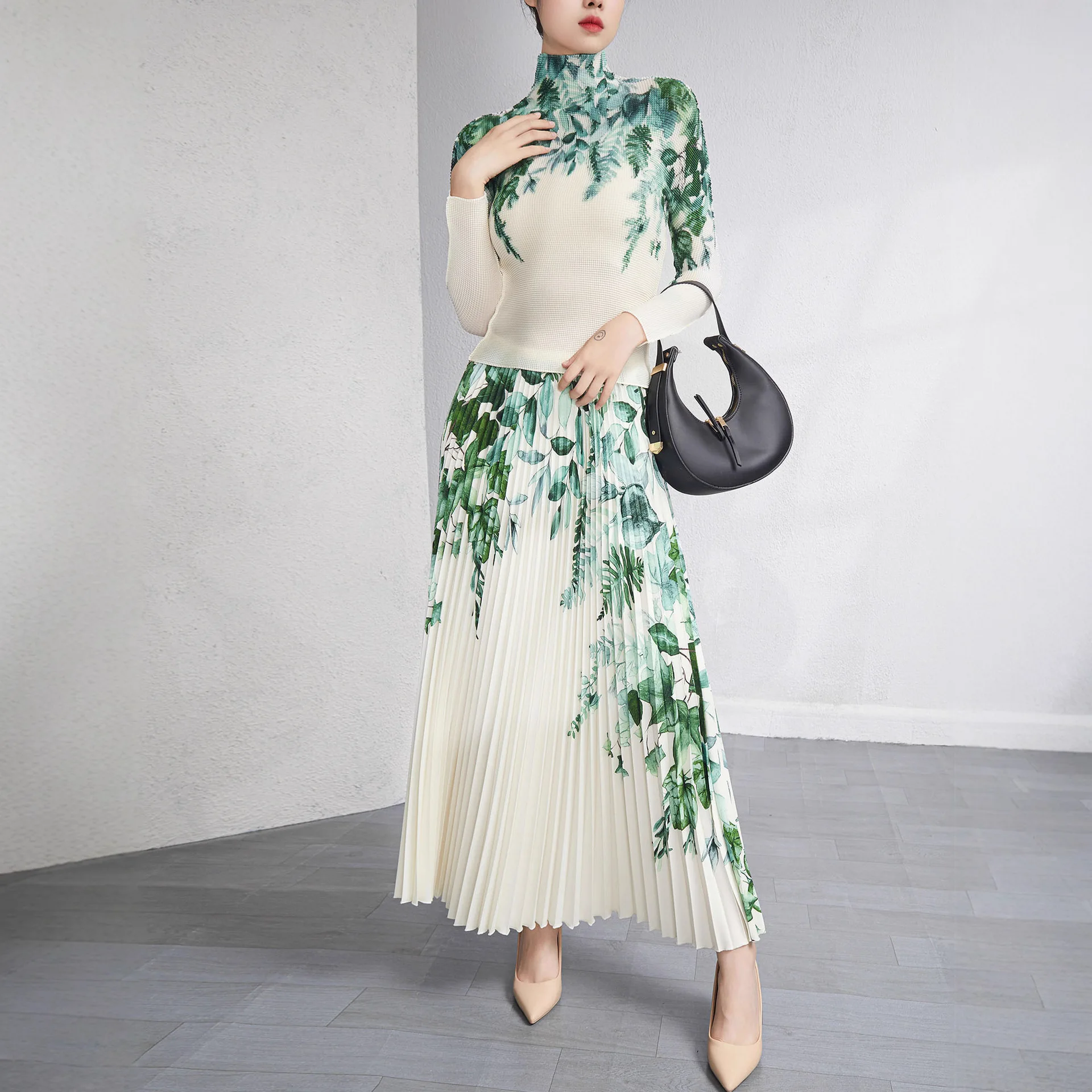 

Miyake Fold 2025 Women's Fashion Fold Set with Temperament, Slim Fit Printed Long Sleeve Top, A-line Half Skirt, Two Piece Set