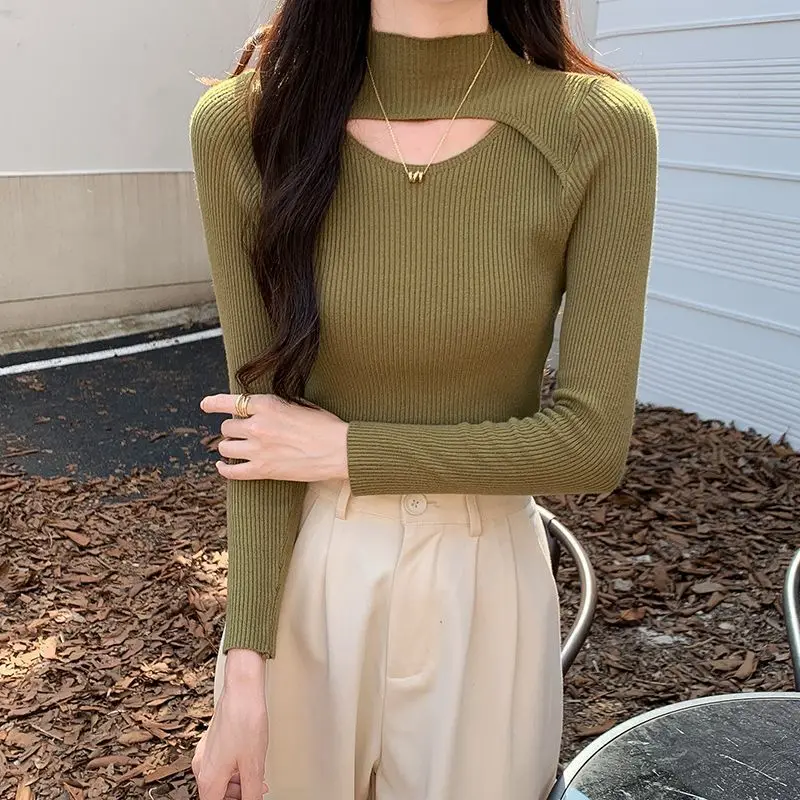 

Small Sexy Loophole High-end Semi High Neck Knitted Base Sweater for Women Niche Thin Sweater for Outerwear Trend
