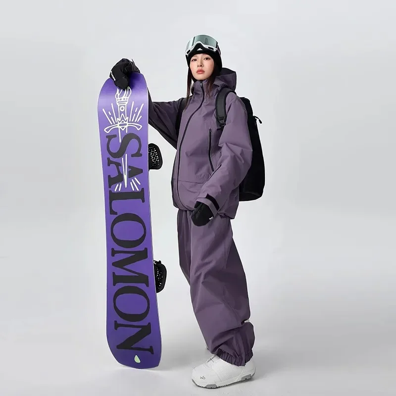 2025 Nuovo set da snowboard oversize donna caldo antivento impermeabile set di abbigliamento sportivo da uomo pantaloni da giacca da sci resistenti all'usura traspiranti