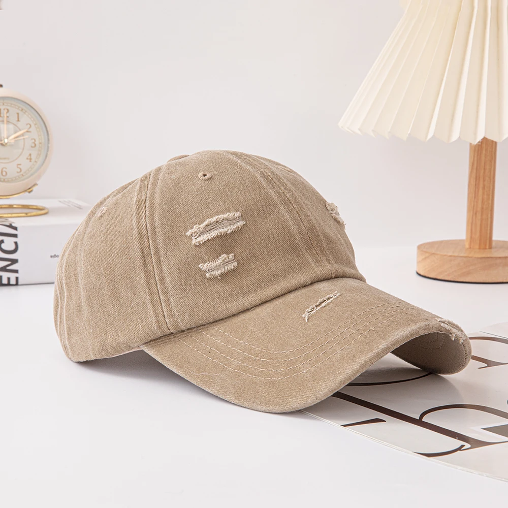 Hole Style Baseball Cap: Fashionable, Retro-Style Cap with Cool Tearing Details. Suitable for Casual Wear, Streetwear or Daily C