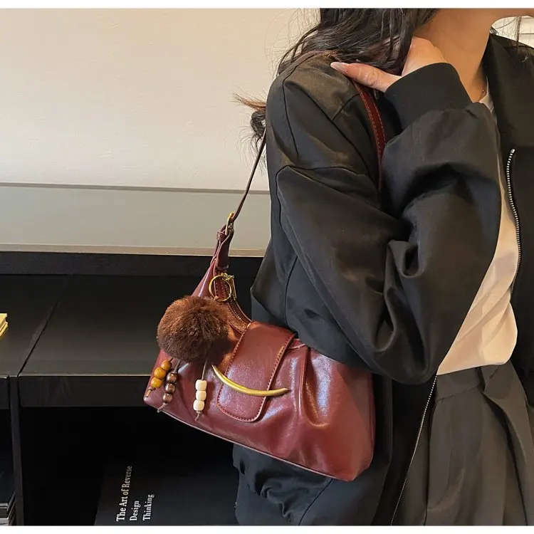 

2026 New Retro Tote Bag Underarm Shoulder Bag High Sense Niche Fashion Women's Bag Crossbody Versatile