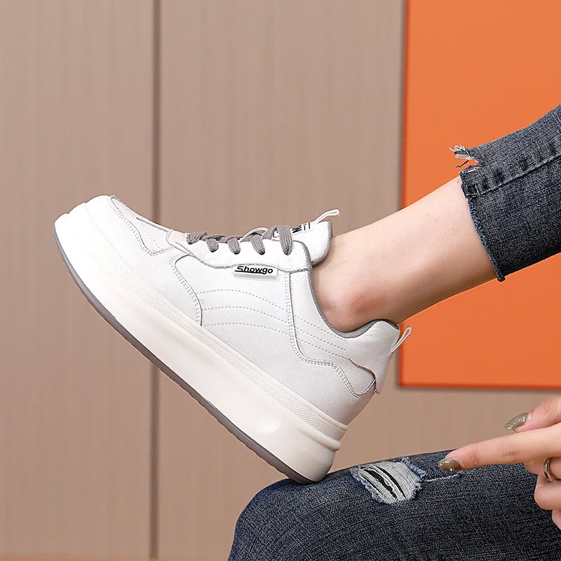 

Women's Sport Shoes Star Pattern Thick Bottom New Arrival Fall Winter Canvas Sneakers Versatile Low Top Board Shoes