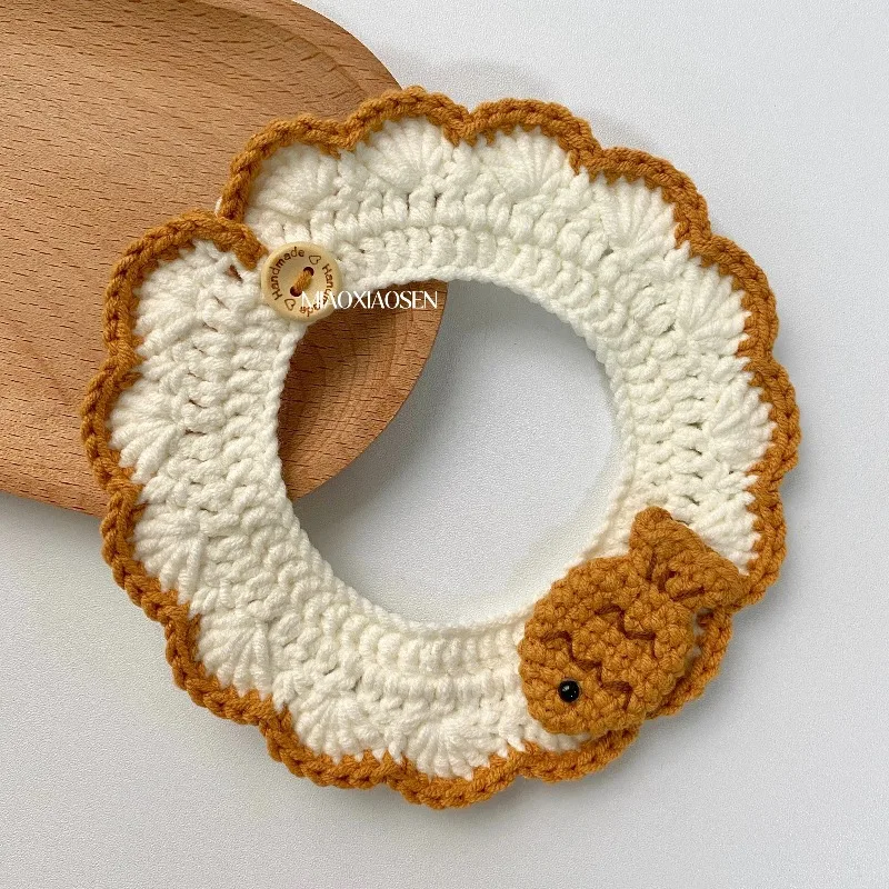 

Ins Style Cat Necklace Dog Hand-woven Collar Exquisite Craft Knitted Fish Scarf Small Dog Bib Party Decoration Photo