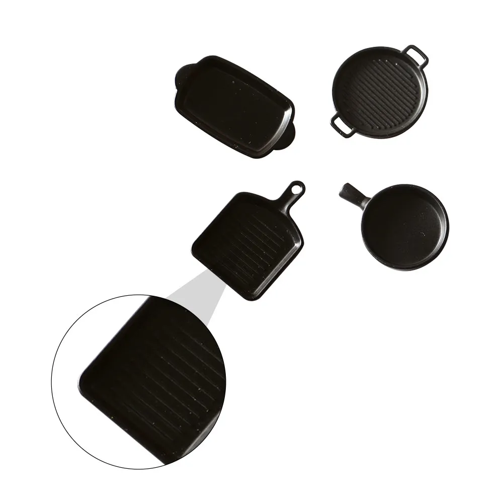 4Pcs Mini Baking Plate Set Professional Miniature Kitchenware for Dollhouse DIY Decor Small Size Easy Carry Mini House Supplies