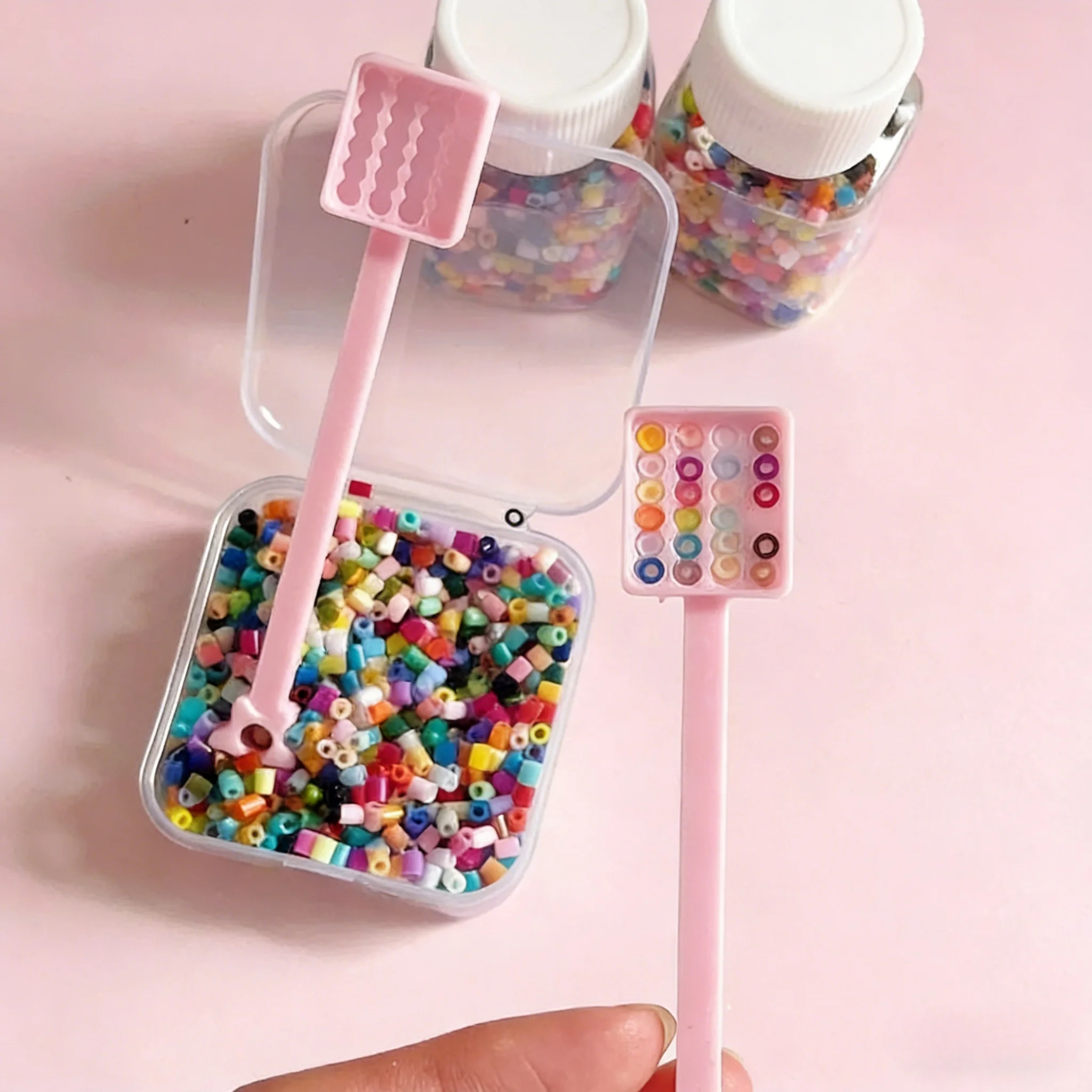 2pcs Fuse Beads Pick-Up Tools Sorting Trays with Long Handle DIY Craft Fuse Beads Picker Bead Sorting Spoon for Melty Beads Kids