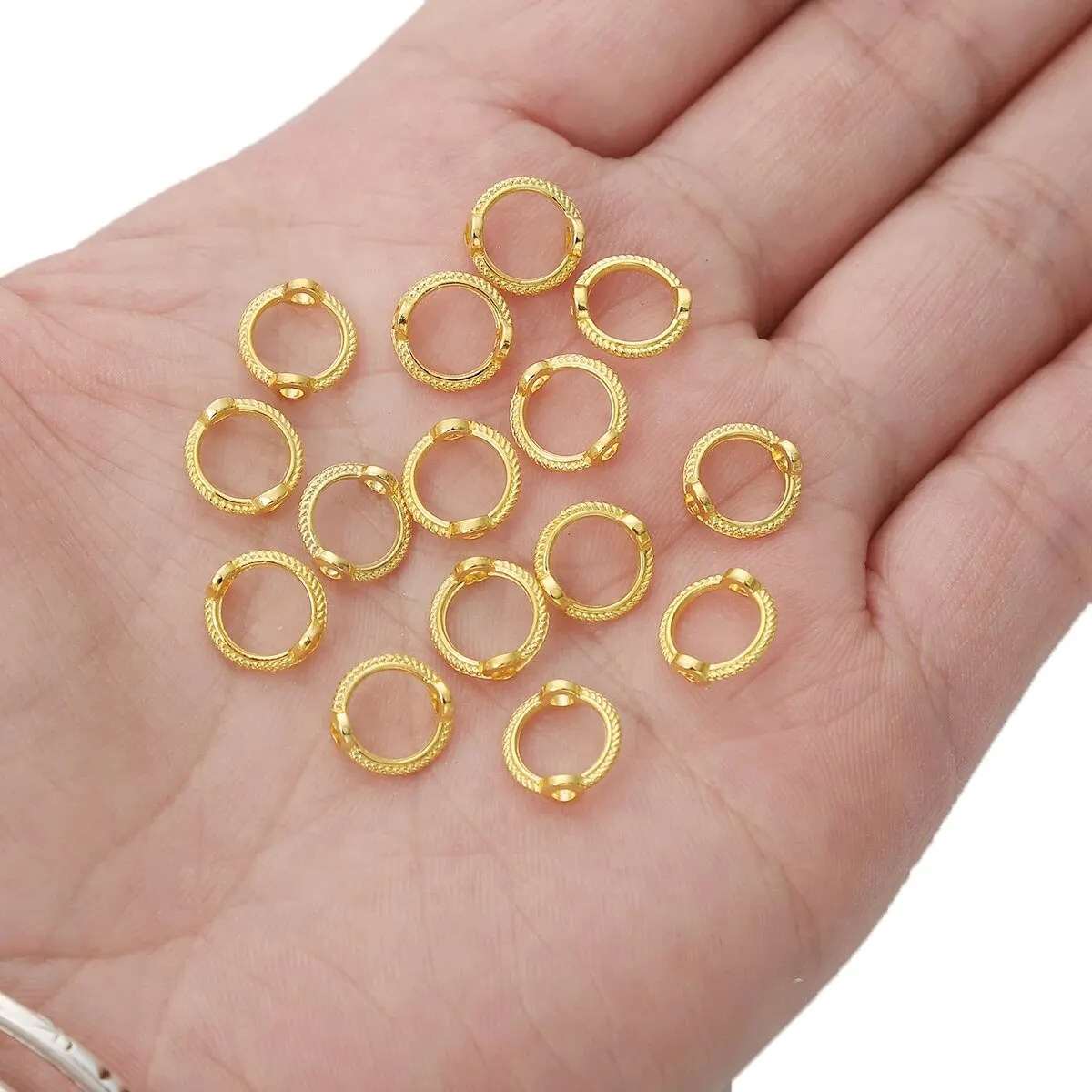 Über 50 Stück Legierungs-Spitzenperlen-Set mit Farbretention, modischer Taschenperlenring, Doppelloch-Perlenring, handgefertigte Schnurperlen-DIY-Klammer