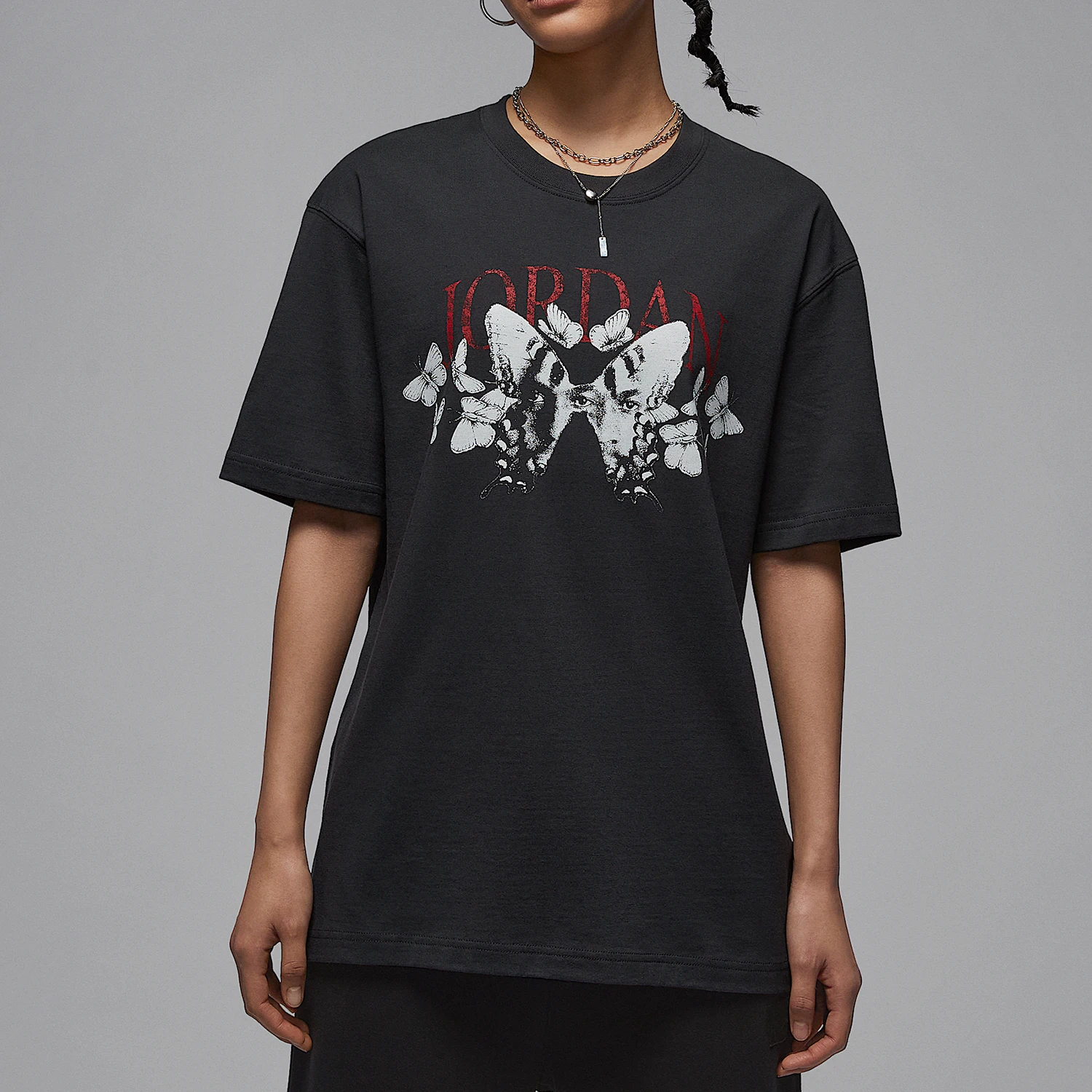 

Оригинальная женская свободная дышащая футболка Nike Jordan с круглым вырезом и принтом IB7032-045