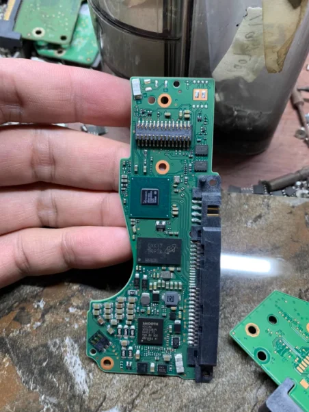 

Оригинальная плата для настольного жесткого диска 100852967 REV B/ERBP02PCB 4768 SAS 3.5