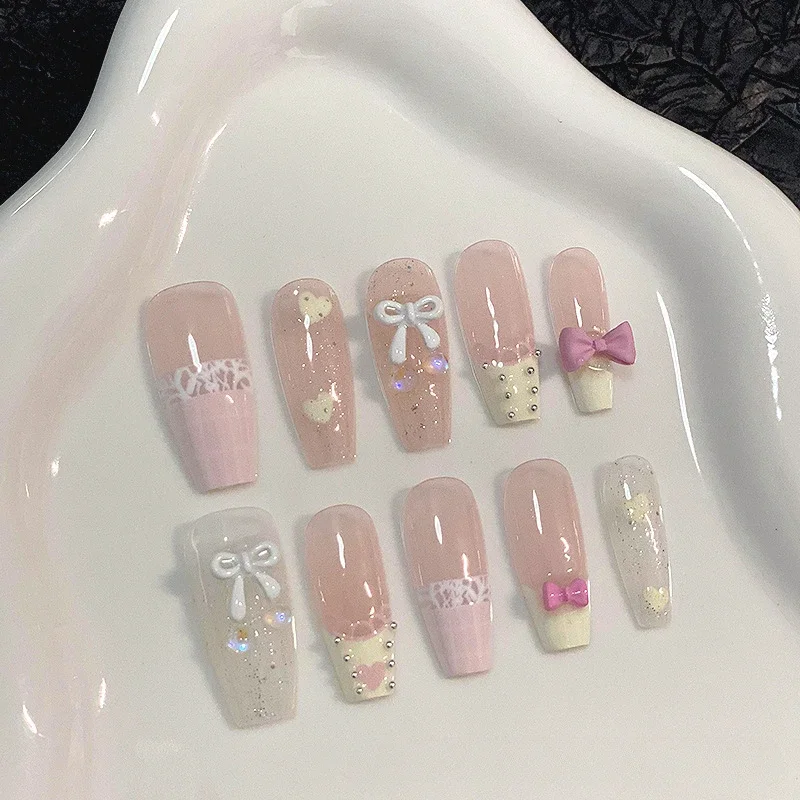 Faux ongles français à pression Simple 10 pièces faits à la main nœud doux et mignon perles en acier cœur de fille patchs amovibles