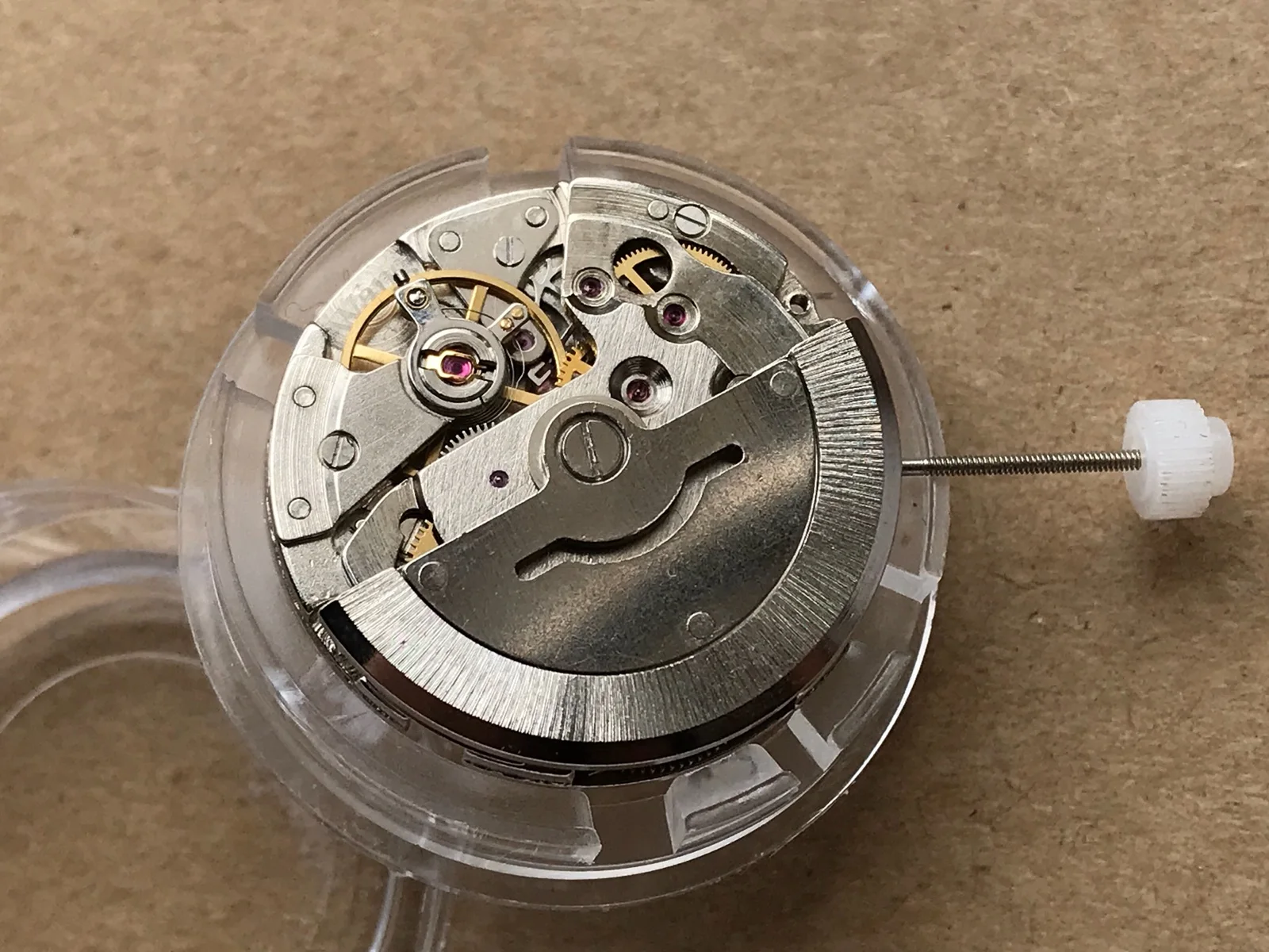 Watch Movement Suitable for Pearl 2813 Movement Three Needles with Calendar Domestic 8205 8215 Automatic Mechanical Movement