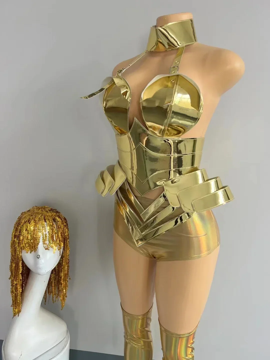 Cosplay Drag Queen Costume Gold Laser Leather Bodysuit Leg Cover Sequins Tassel Wigs Rave Outfit Bar Dancer Sexy Stage Wear