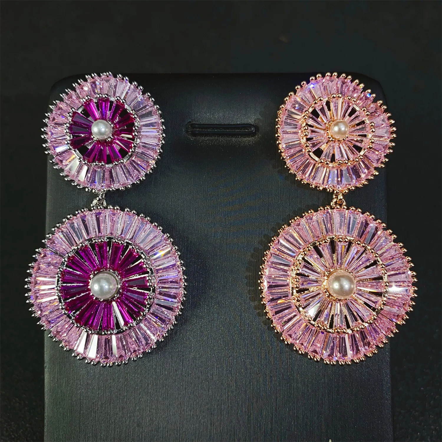 

Classy Luxury Earrings Wedding Bride Dinner Party Jewelry Women Dangle Earrings Round Fushia Pink White Zircon Anniversary Gift