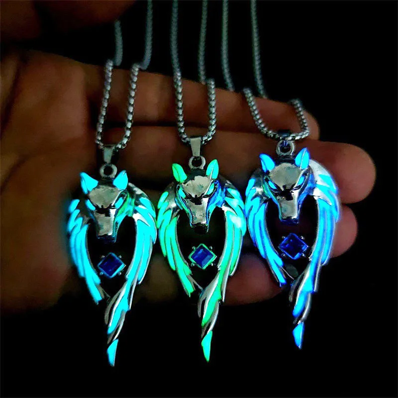 Luminous Demon Eye Pendant Necklace Jewelry Accessories for Women Halloween Flying Dragon Wolf Glowing In The Dark Sweater Chain