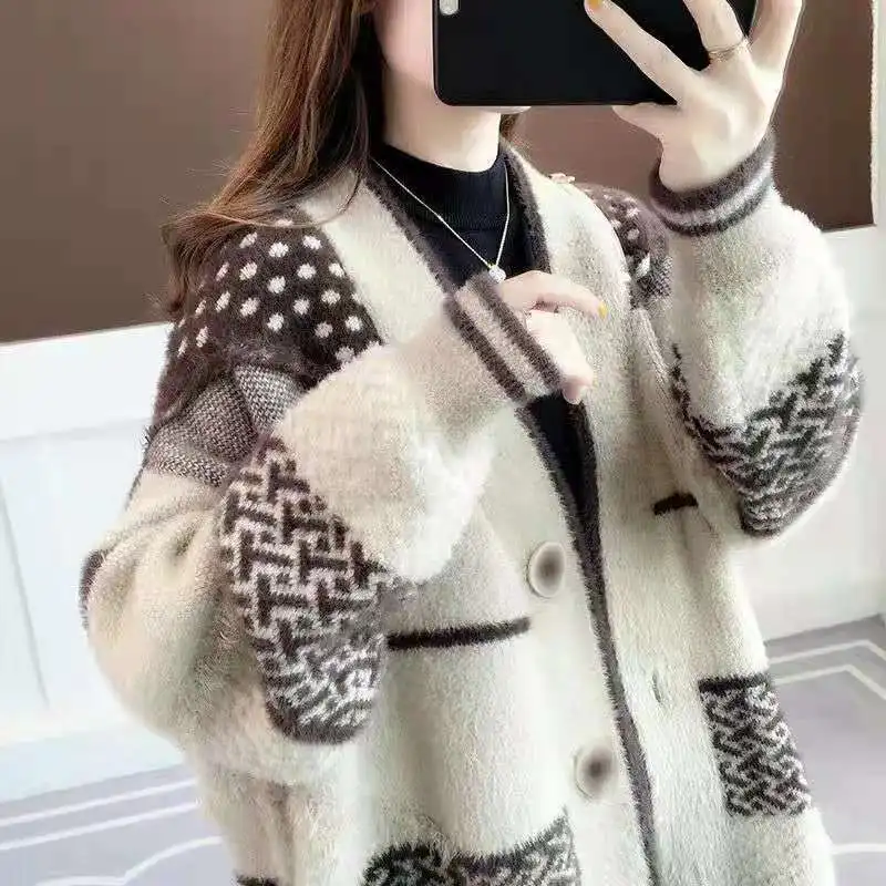 2024 Autumn/Winter Korean Edition New Thick Knitted Cardigan Coat Fashionable Loose Knitted Sweater Trend