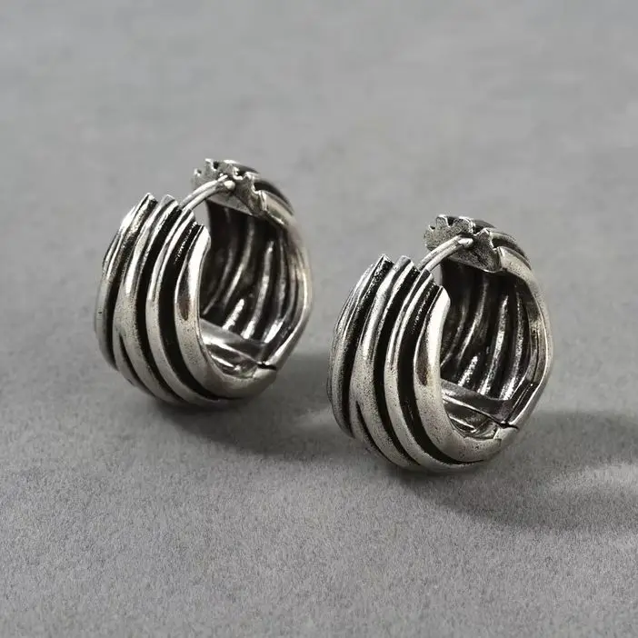 

Европа Америка Дизайнерские винтажные минималистичные серьги Женская мода Роскошные ювелирные аксессуары Тенденция