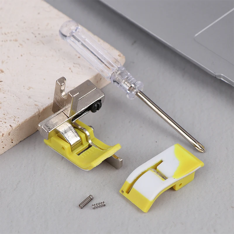 1Pc/1Set KT-18 Naaimachine Naaivoet Met Plastic Naaivoet Basis + Schroevendraaier Voor Rechte steek Lijn Naaivoet