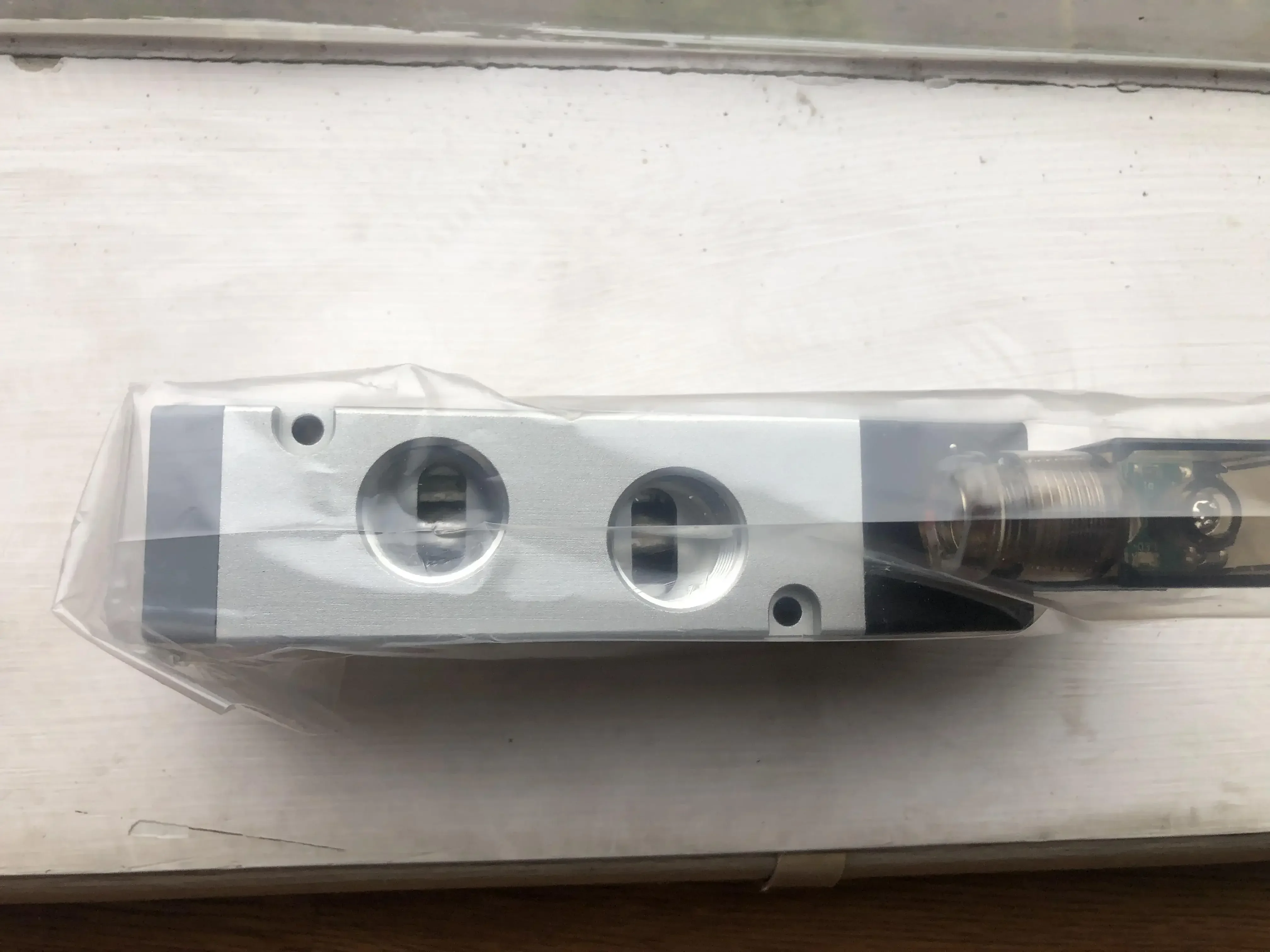 VCB22B517A-AB213J、ノルグレン電磁弁、G1/4