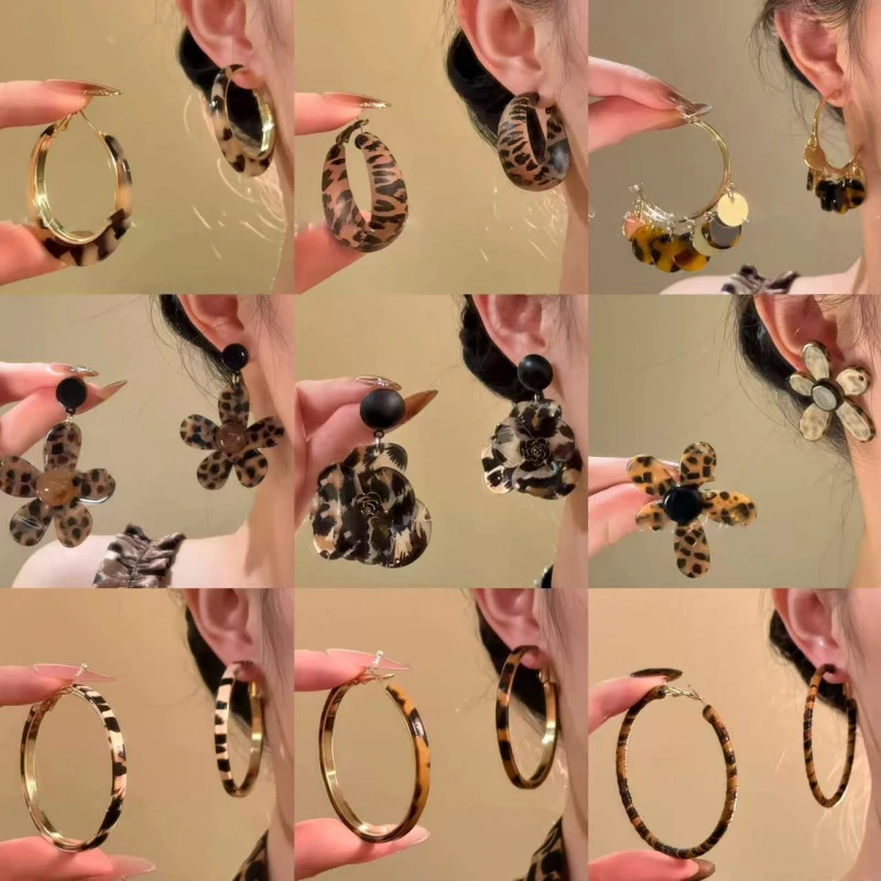 Vintage Medieval Silver Needle Resin Leather Leopard Print Geometric CircularFlower AutumnWinter Fashion Niche High-end Earrings
