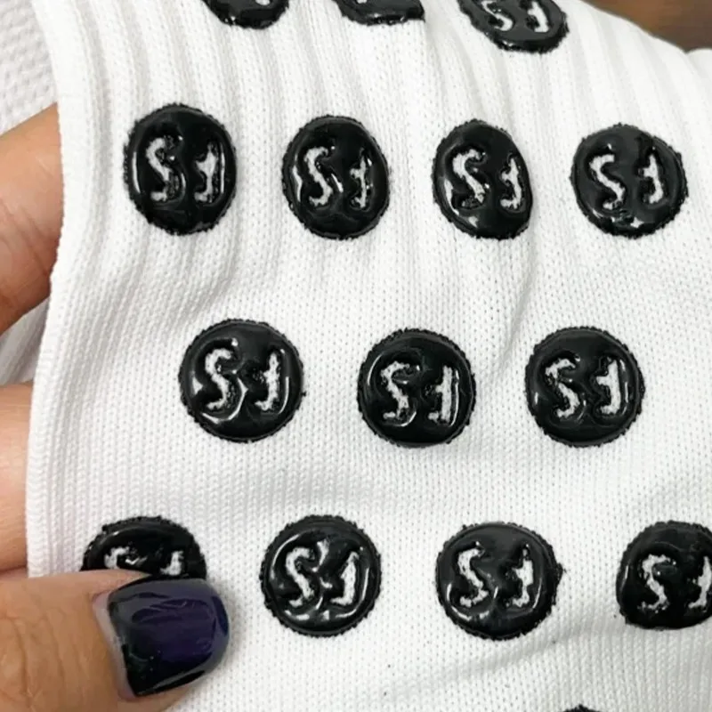 2 Pairs Non Skid Silicone Grip Soccer Sock for Men Women Breathable Moisture Wicking Cushioned Athletic Football Socks Anti Odor view 5