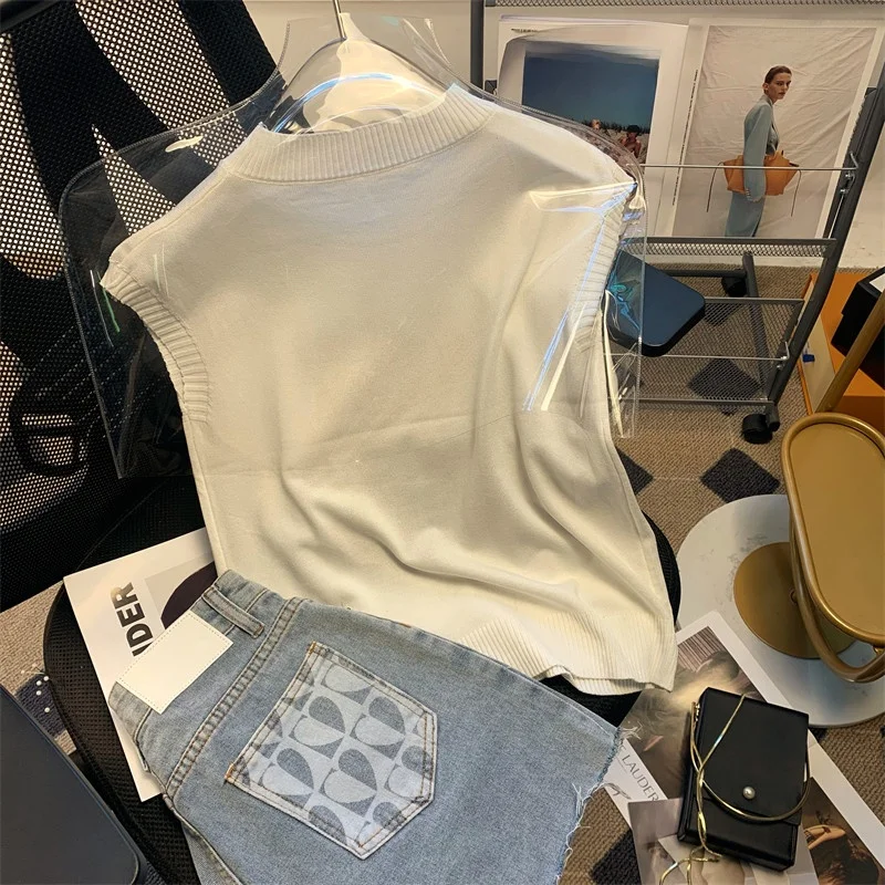 White Embroidered Knitted f High Collar Svel Unique Top Super Cute Anti-Aging Base irt Faionable Commute Sle S...