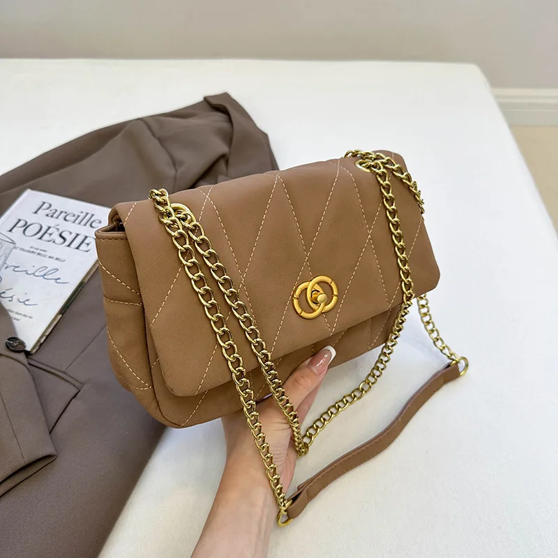 

Quilted Pattern Tote Bag for Women with Chain Strap Large Capacity Shoulder Crossbody Bag High Quality Texture and Design