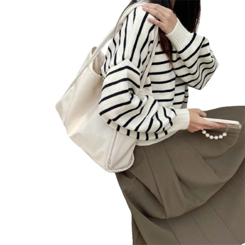 Trendy & Functional Ladies Underarm Bag Fashionable & Lightweight Single Shoulder Bag Convenient & Stylish Modern Bag