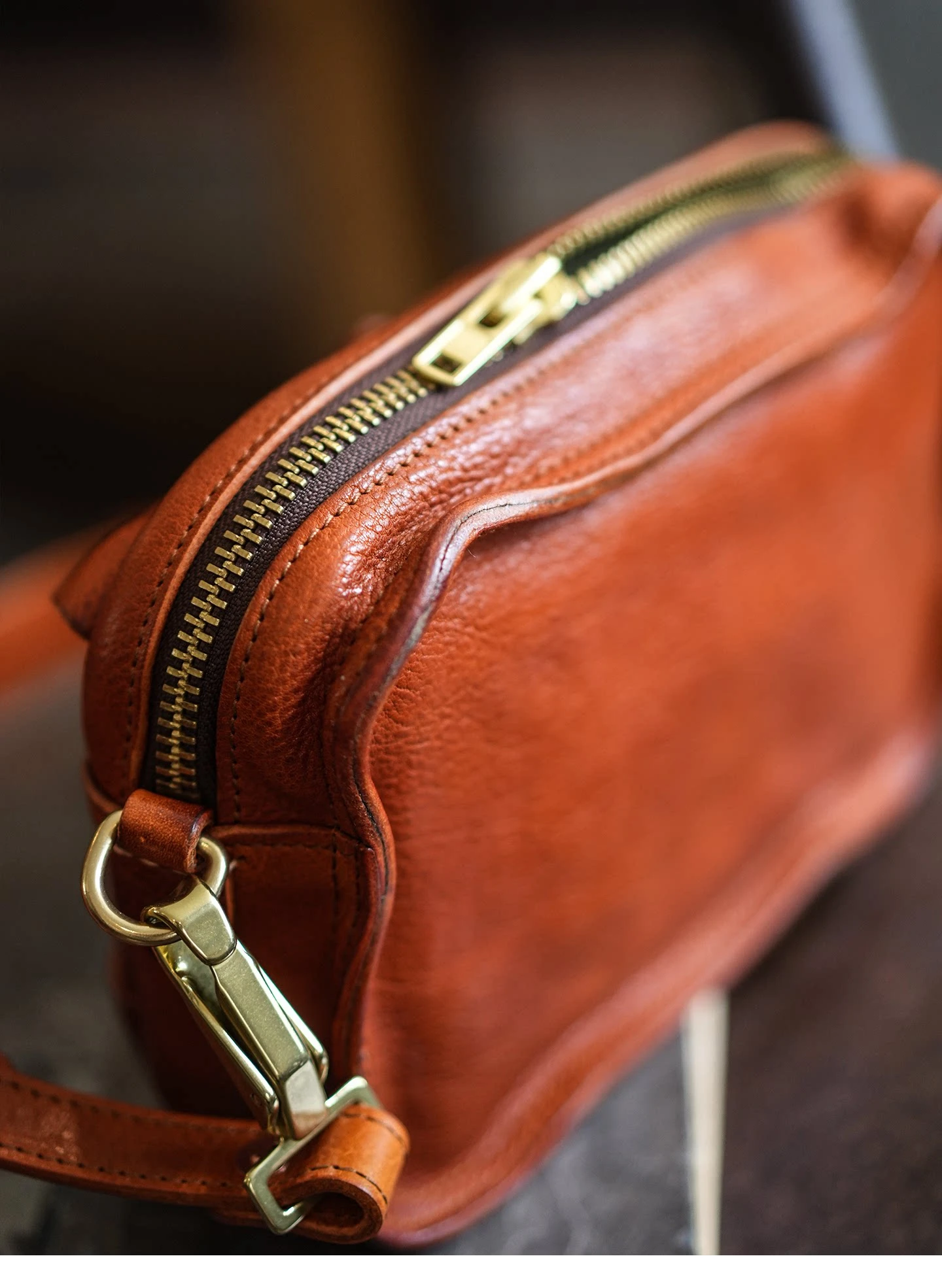 Lässige handgefertigte Herren-Umhängetasche aus Rindsleder der ersten Schicht, Wochenend- und Alltagstasche, Designer-Luxus-Umhängetasche aus echtem Leder – Detail 19