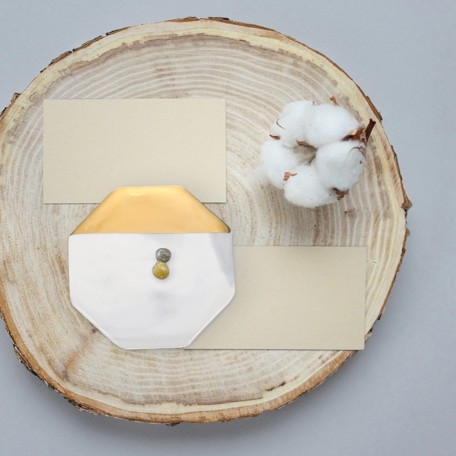 

Ceramic Nail Palette Tray Elegant Fake Nails Display Stand for Nail Art Showcase Manicure Display Board Home Salon Use