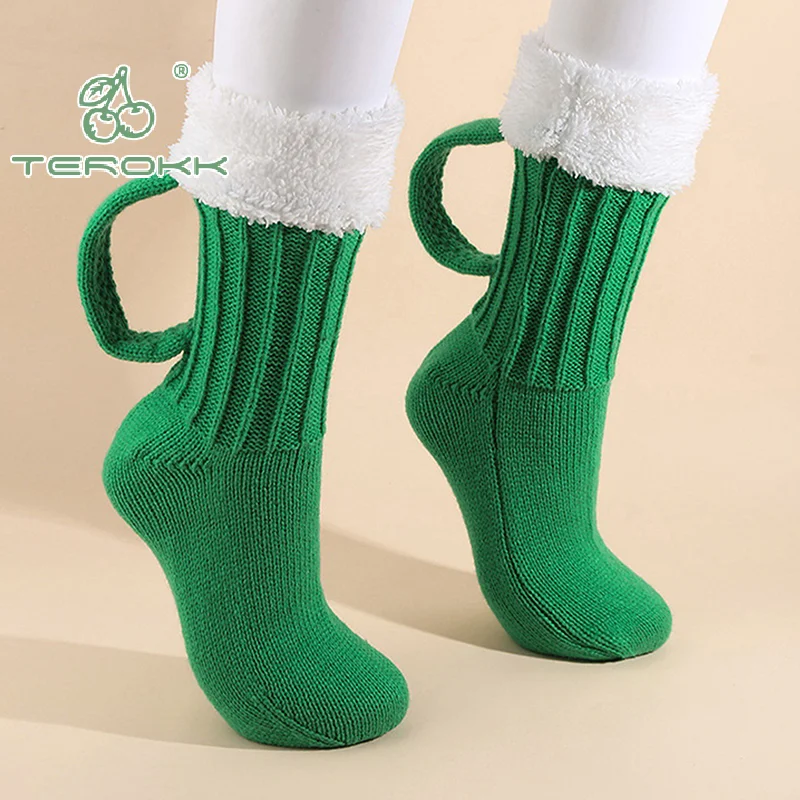 ثلاثية الأبعاد كوب للبيرة قبعات منسوجة الرجال النساء مبطن الدافئة أصابع قفازات منتصف العجل الجوارب الشتاء لينة مضحك النوم جوارب يمكن السير بها على الأرض