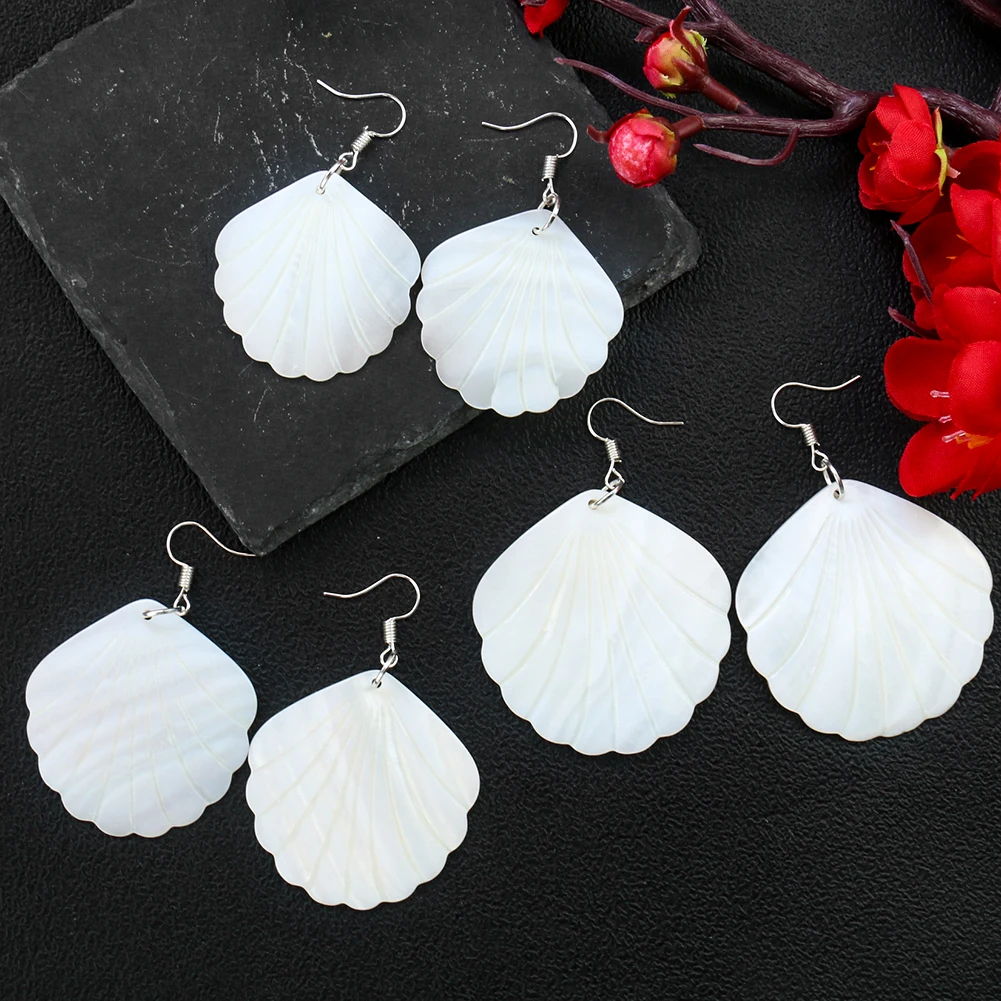 Natural Freshwater Shell Earrings White Mother of Pearl scallop shape Dangle earring Girl Woman Fashion Jewelry Gift