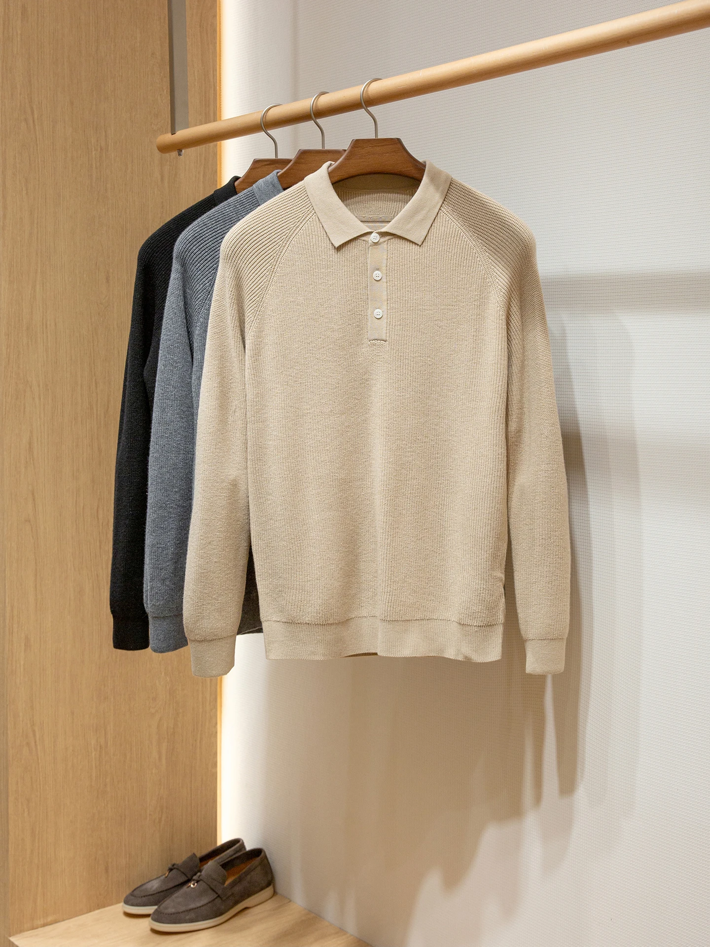 

Italian old money style skin-friendly wool blended men's casual lapel knitted wool sweater