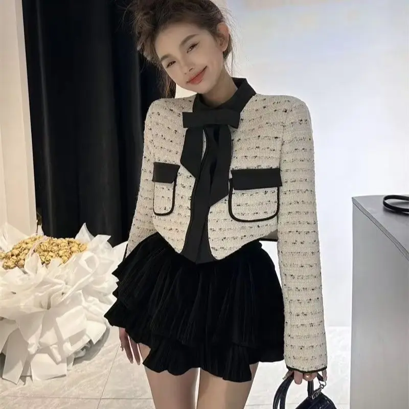 

Korean Two-Piece Small Fragrant Style Long-Sleeved Jacket High-Waisted Short Skirt Autumn Winter New Women'S High-End Suit