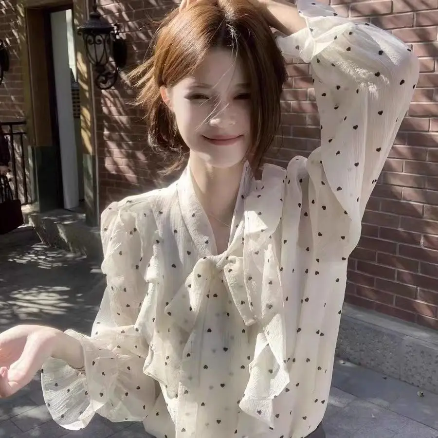 

Women's Butterfly Machine Strap Wave Point Long Sleeved Shirt Fashion Chic Top Female Retro Single Breasted Buckle Thin Shirt