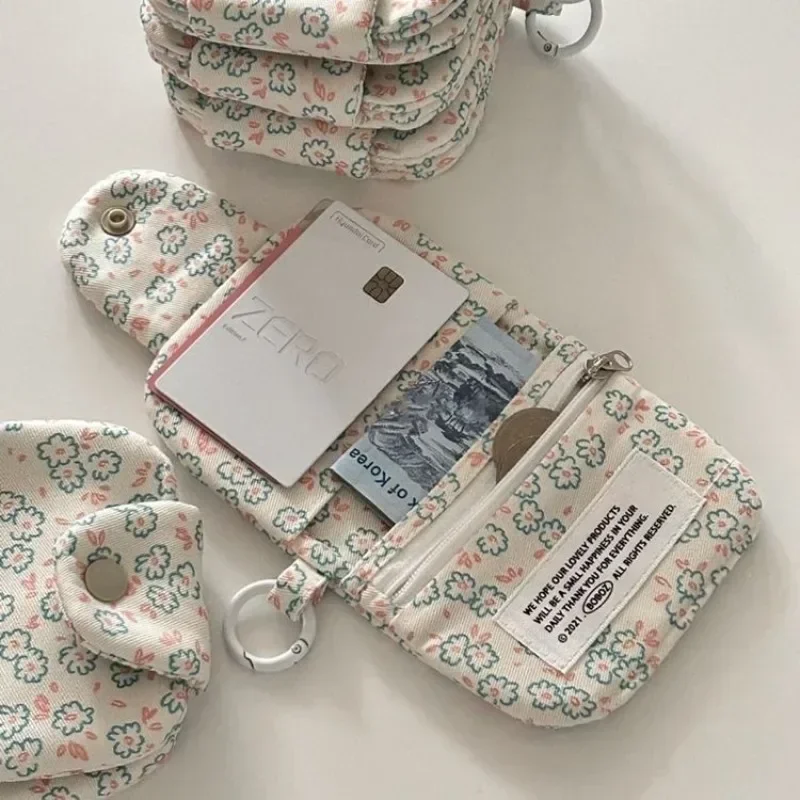 Monedero de flores de Margarita a la moda, cartera de lona con cremallera y cerrojo para tarjetas, billeteras pequeñas con bonito conejo Floral para mujeres y niñas, bolsa para llaves informal