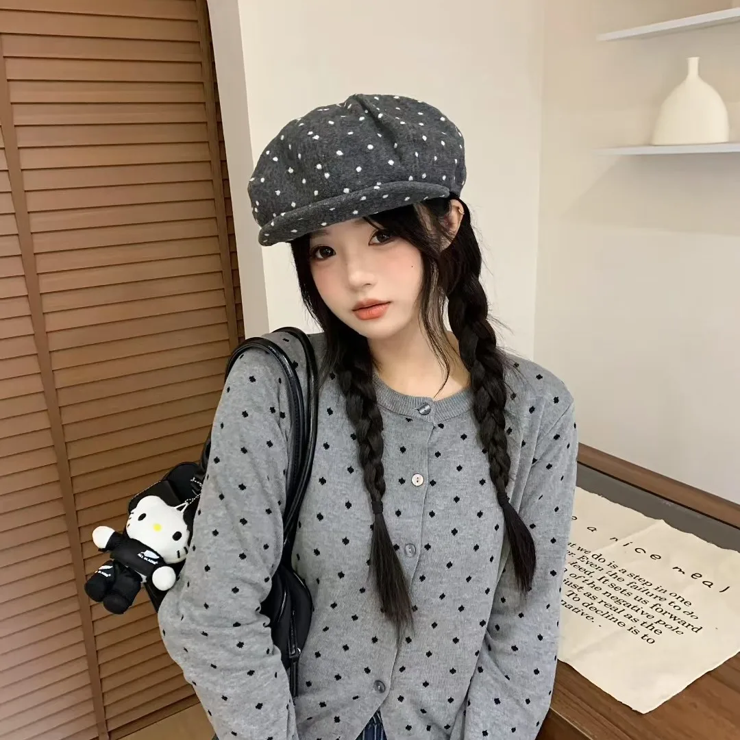 

Small Niche Design Big Hat Top Beret Showing Off Face Spring Summer Thin Artist Hat Artistic Wave Point Girl Beret Damski 4m825